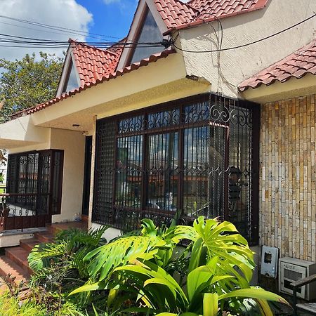 Casa En Llamas Арменія Екстер'єр фото